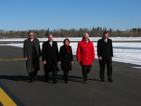Minister Jay Hill officially opened the Prince George runway expansion project, accompanied by (L to R) Prince George Airport Authority Chair Jim Blake, Deputy Premier Shirley Bond, Premier Gordon Campbell and Mayor of Prince George Dan Rogers.