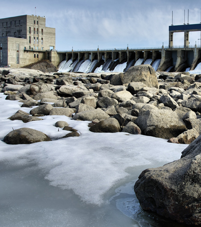 Manitoba Reduces Reliance on Fossil Fuels by Exporting Hydropower